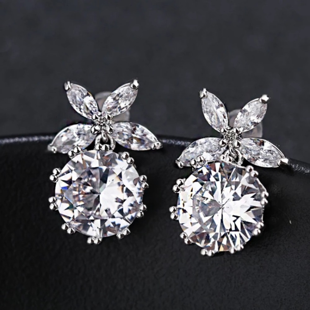 Beautiful Crystals Stud Earrings